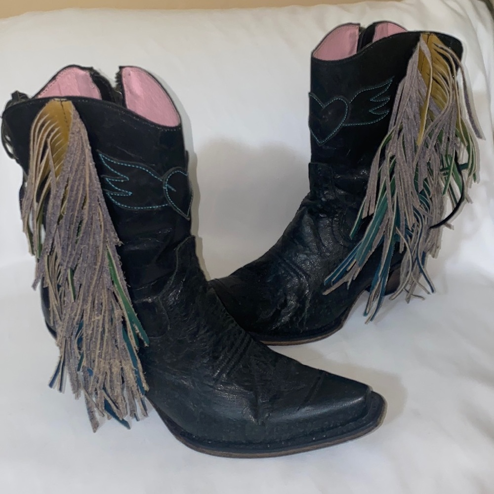 COPY - Western Ankle Bootie
Black Leather 7
